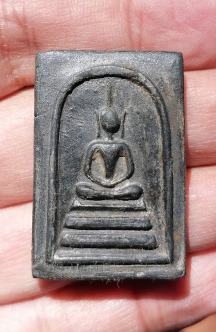 พระสมเด็จ หลังยันต์มะอะอุ หลวงพ่อกวย วัดโฆสิตาราม​ ยุคต้น​ เนื้อผงใบลาน​ เคาะเดียว