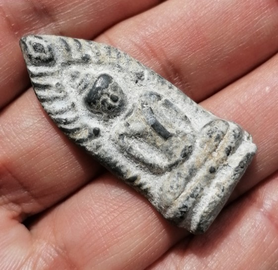 พระเนื้อชินไม่ทราบที่ เคาะเดียว    