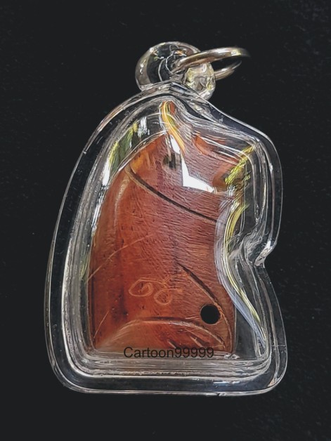 เสือไม้พยุงแกะ หลวงพ่อเปิ่น วัดบางพระ นครปฐม อุดกริ่ง จารครบสูตร เลี่ยมพร้อมใช้ครับ 