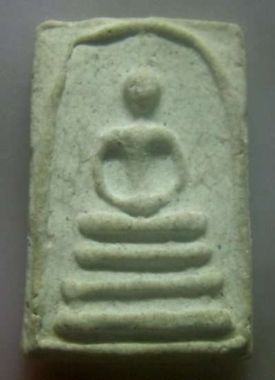 **เบาๆ**พระสมเด็จพิมพ์ใหญ่ ฐาน 3 ชั้น วัดประสาท เนื้อขาว ปี 2506**สวยๆ เชิญชมครับ 