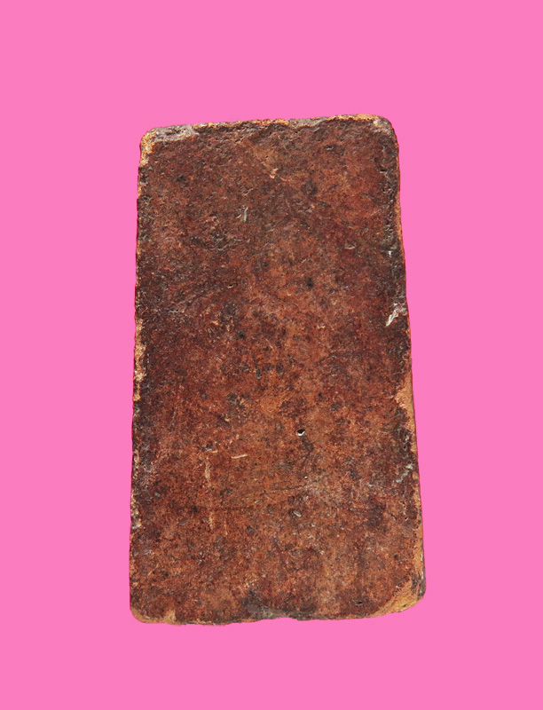 พระกริ่งครึ่งซีก เนื้อดิน เจ้าคุณศรี(สนธิ์) ปลุกเสก ปี 84