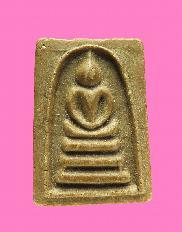 สมเด็จพิมพ์ไกเซอร์ เนื้อผงน้ำมันเขียวมีเม็ดส้ม เก่า