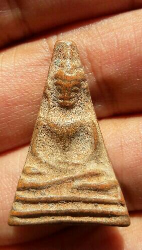 พระผงสุพรรณจงอางศึก อู่ทองจงอางศึก(มุ่ย ถิร โพธิ์ โต๊ะ เงิน และคณาจารย์เกือบ 60 รูป) เคาะเดียว(7)