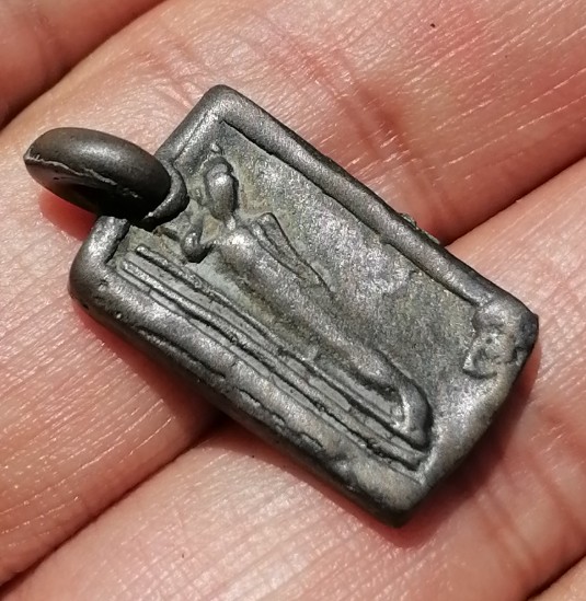 เหรียญหล่อโบราณ ปางไสยาสน์​ หลวงพ่อจง​ วัดหน้าต่างนอก​ ออกวัดห้วยสุวรรณ​ ปี​ 2494 เคาะเดียว     