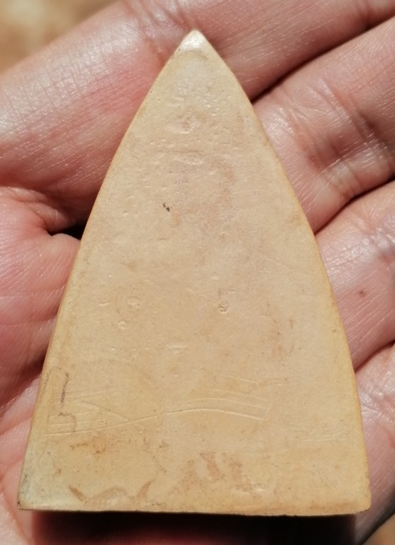 พระพุทธเจ้าในวิหาร เนื้อดิน​ องค์ใหญ่ หลวงพ่อกวย​ วัดโฆษิตาราม​ ยุคต้น เคาะเดียว     