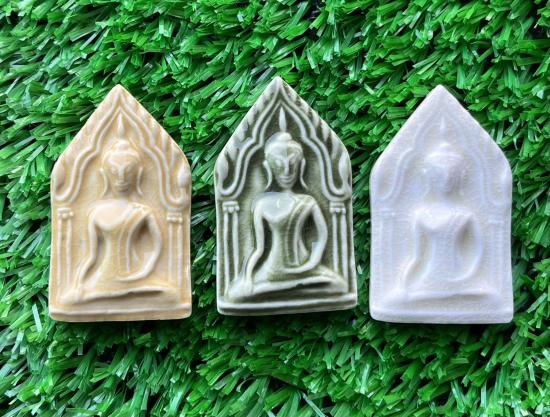 พระขุนแผนเคลือบ หลวงพ่อลำใย สัญญโม วัดสะแก พระนครศรีอยุธยา ศิษย์ในองค์ หลวงปู่ดู่วัดสะแก รับพระ 3 อง