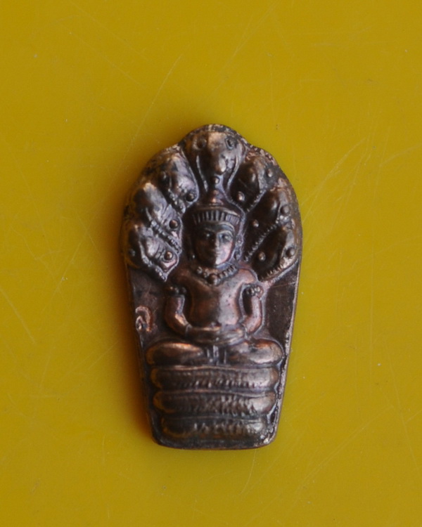 ปรกใบขามรุ่นแรก หลวงปู่หลวง วัดคีรีสุบรรพต