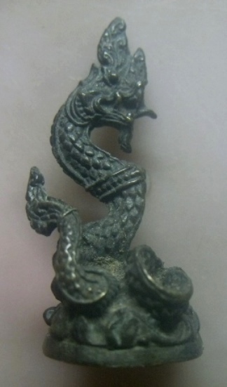 **เบาๆ**รูปหล่อพญานาคราช เนื้อโลหะผสม เก่า ไม่ทราบที่**สวยๆ เชิญชมครับ