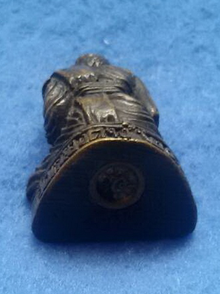 รูปหล่อ หลวงพ่อพิมพา วัดหนองตางู จ. นครสวรรค์ 