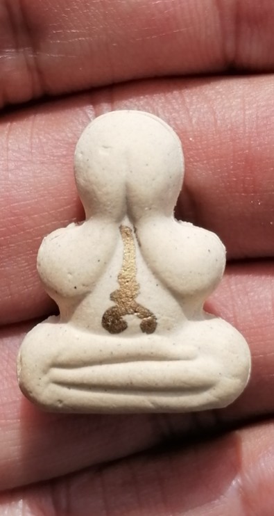 พระปิดตาเหนือดวง​ หลวงปู่เอี่ยม​ ปฐมนาม วัดสะพานสูง​ กรุงเทพ ปี 2567 พร้อมกล่องเดิม เคาะเดียว(5)