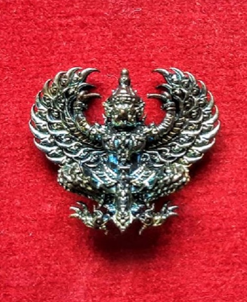 พญาครุฑ รุ่นรวยหมื่นล้าน หลวงพ่อพัฒน์ ปี63 พิมพ์เล็ก เนื้อทองแดงผิวรุ้ง ตอกโค๊ต,หมายเลข435.เคาะเดียว