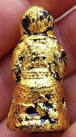 *หนุมานอุ้มดวง วัดบางกะพ้อม สมุทรสงคราม เนื้อดินมหามงคลใต้ฐานอุดว่านมหามงคล ๑๐๘ ฝังตะกรุดมหาปราบ*