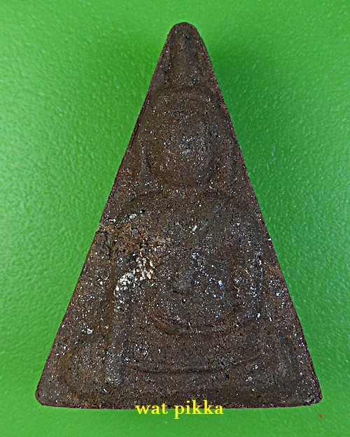 พระผงนางพญาหลวงพ่อบุญมี วัดพระะพุทธบาทน้ำทิพย์ สกลนคร .D382.*