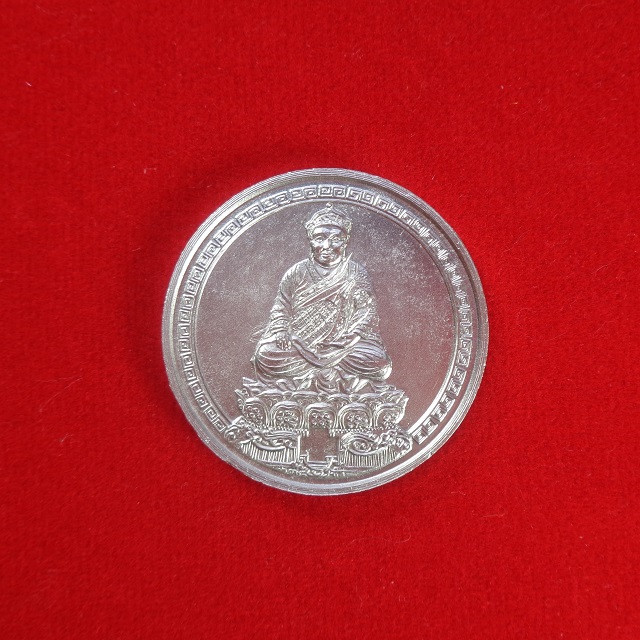 เหรียญไต้ฮงกง พิมพ์ 2 หน้า วัดหัวลำโพง จ.กรุงเทพฯ ปี 2537 เนื้อกะไหล่เงิน ขนาด 3 ซม. สวยครับ