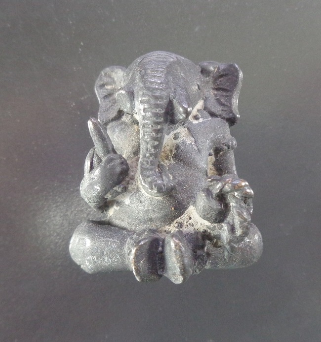 รูปหล่อพระพิฆเณศวร เนื้อสัมฤทธิ์ ขนาดหน้าตัก 1 นิ้ว สวยครับ