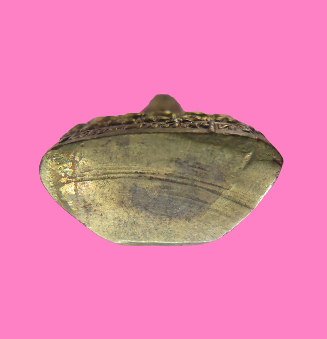 พระกริ่งรุ่น หลวงพ่อสัมฤทธิ์ วัดไผ่เงิน 