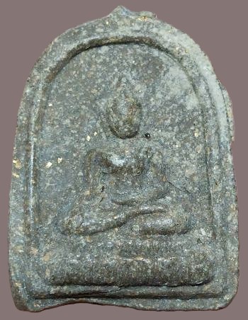 *พระพุทธสิหิงค์ เนื้อผงว่าน ปี๒๕๒๕ ท่านเจ้าคุณฯ วัดเลียบ สงขลา*