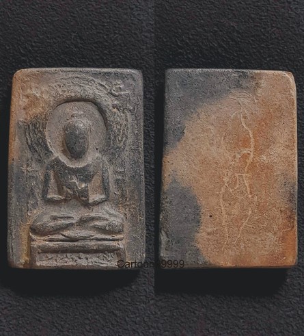 พระคันธารราฐ เนื้อดินผสมผง แห้ง เก่าครับ