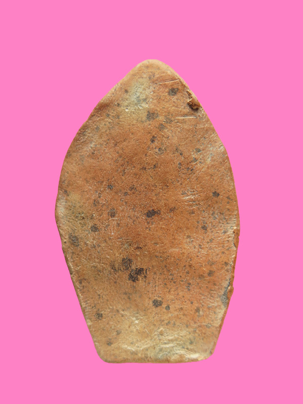 พระลีลาเนื้อดิน เหมือนจะเคยลงกรุ