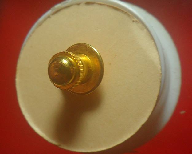 เข็มกลัดติดเนคไท หลวงพ่อโสธร ปี 2519 กล่องเดิม 