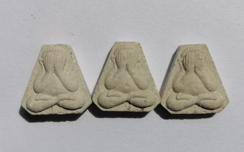 พระปิดตาสาริกา​"เหนือดวง" หลวงปู่จื่อ วัดเขาตาเงาะอุดมพร จ.ชัยภูมิ​ ปี​ 2563​ เคาะเดียว