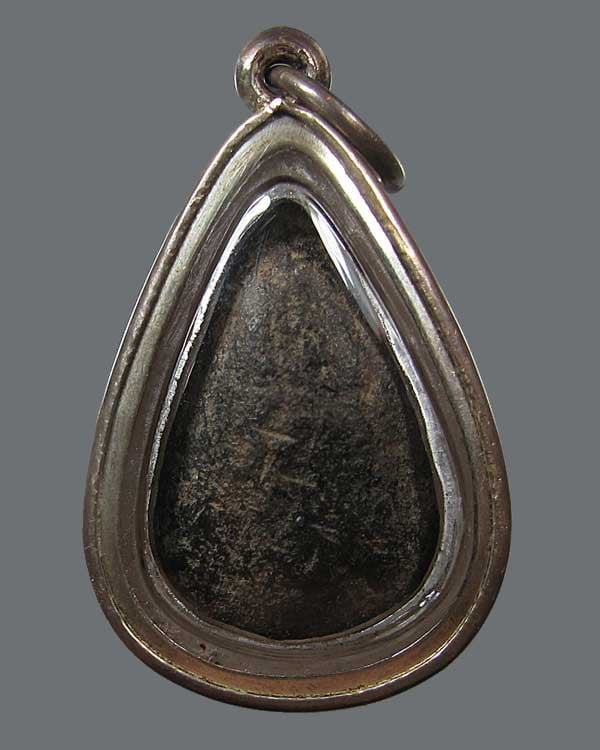 พระผงข้าวสารดำเสก พิมพ์สมาธิ หลังจารยันต์เฑาะว์ หลวงปู่เต็ม วัดเงินบางพรหม กทม.