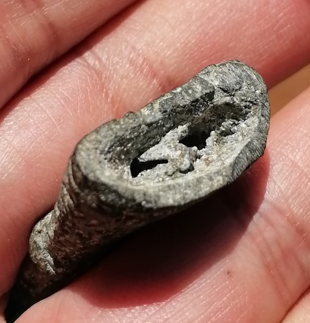 งั่งตาโปน​​ เกศขวา​ เนื้อสำริดเก่าๆ​ ไม่ทราบแหล่งที่มา เคาะเดียว   