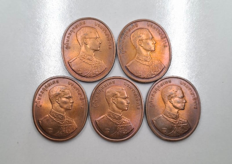 เหรียญพระพุทธปัญจภาคี เนื้อทองแดง 5 เหรียญ ปี 2539 เคาะเดียว 500