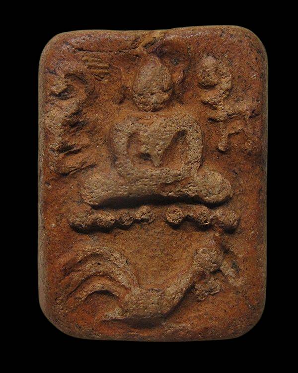 พิมพ์ไก่หางสามเส้น พิมพ์เล็ก หลวงพ่อปาน โสนันโทเถระ วัดบางนมโค จ.พระนครศรีอยุธยา