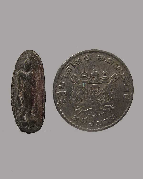 พระลีลา หลัง จารสด เนื้อดิน เนื้อผ่าน ไม่ทราบเกจิครับ