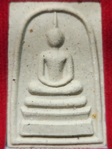  วัดเนินตามาก ชลบุรี พระสมเด็จ  หลวงปู่ม่น ฝังพลอยหลังรูปเหมือน 7 รอบ ปี37