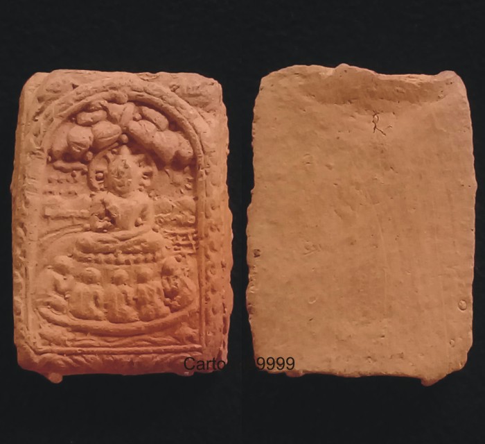 พระพิมพ์พระพุทธเจ้าทรงโปรดปัญจวัคคีย์ทั้ง ๕ เนื้อดิน สวย คม ชัด ลึก ครับผม