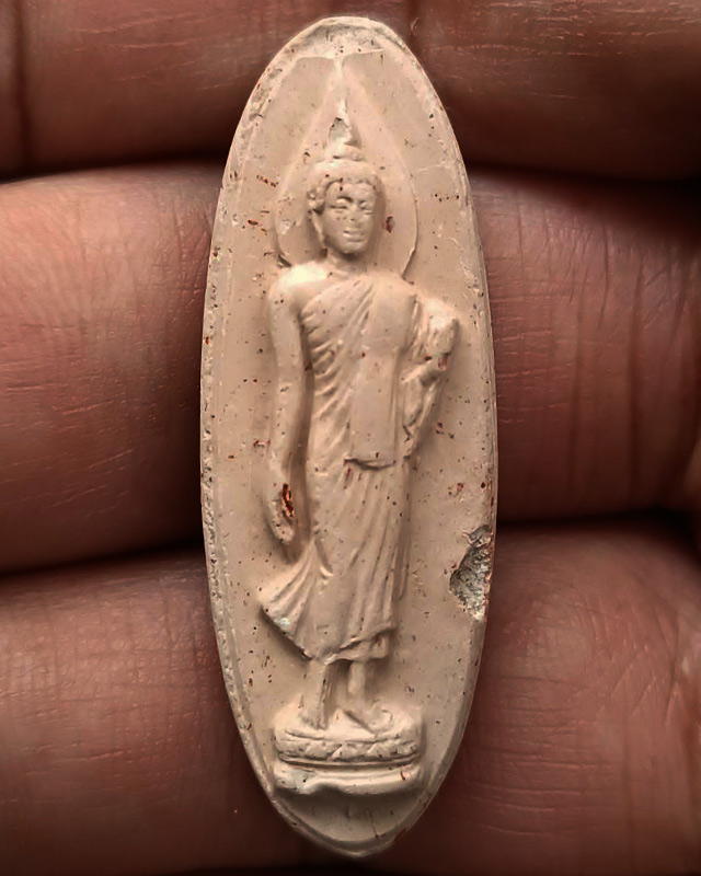 1.พระ 25 พุทธศตวรรษ เนื้อดินแร่ พิมพ์สายสิญจน์ พร้อมกล่องกำมะหยึ่สวยงาม