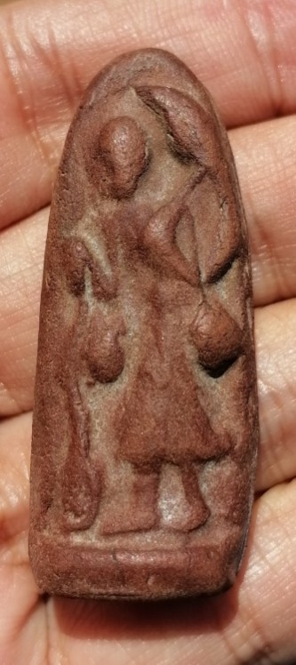 พระสิวลีกางร่ม เนื้อว่านสบู่เลือดผสมผงพุทธคุณ หลวงพ่อกวย​ วัดโฆษิตาราม​ ยุคต้น เคาะเดียว  