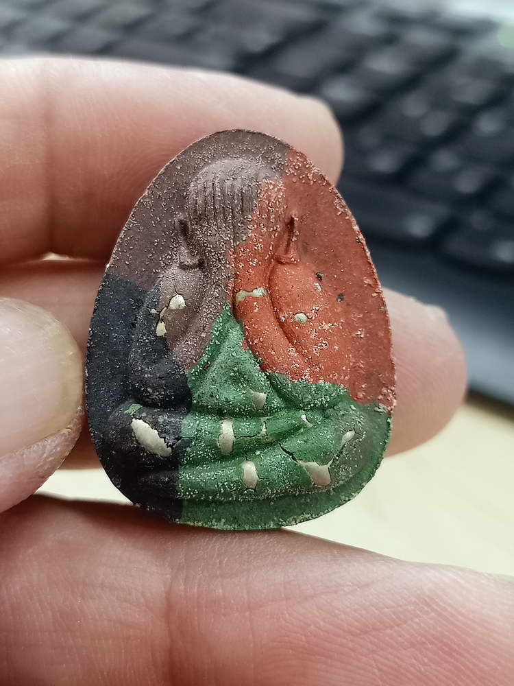 4-587 พระผงปิดตารวยไม่หยุด 168 หลวงปู่อิ่ม วัดทุ่งนาใหม่ จ.นครศรีธรรมราช 2566 หมายเลข 324 กล่องเดิม