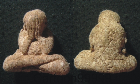 ปิดตาลอยองค์ เนื้อผงผสมเศษว่าน หลังยันต์ ไม่ทราบสำนักครับ