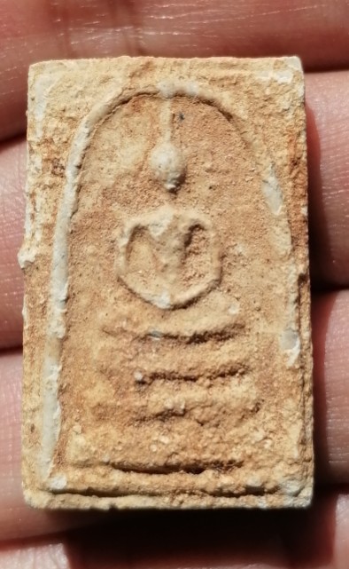 สมเด็จบางขุนพรหมแช่น้ำมนต์​ พิมพ์ใหญ่พระประธาน วัดบางขุนพรหม​ พร้อมกล่องเดิม ปี 2547 เคาะเดียว