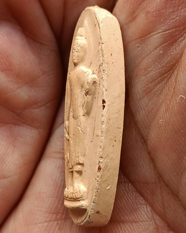 1.พระ 25 พุทธศตวรรษ เนื้อดินแร่ พิมพ์ถุงเงินถุงทอง พิมพ์นิยม หายากมาก