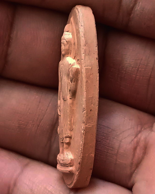 1.พระ 25 พุทธศตวรรษ เนื้อดินแร่ บล็อควงแหวน นิยมหายาก