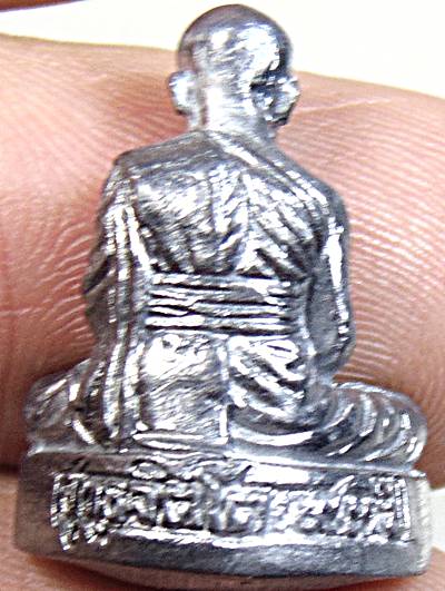 รูปหล่อโบราณรุ่นแรก หลวงปู่ทองสุข สุทธจิตโต วัดบ้านโนนสะเเบง จ.ศรีสะเกษ ปี 2562