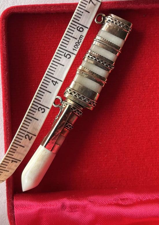 มีดหมอ ไม่ทราบที่ ไม่ทราบเกจิ ไม่แน่ว่าหลวงพ่ออะไร น่าจะไปทางหลวงพ่อพัฒน์ หรือหลวงปู่อิ่ม ท่านไหนชอบ