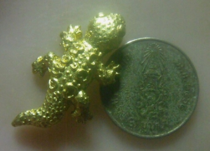 **เบาๆ**ตุ๊กแกมหาลาภ หลวงปู่ญาณ ปเทสโก วัดป่าทรงธรรม จ.ร้อยเอ็ด**กะไหล่ทอง สวยๆ