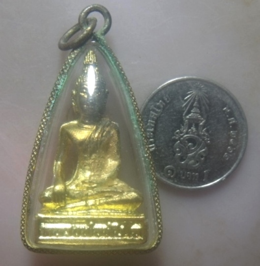 **เบาๆ**รูปหล่อหลวงพ่อทันใจ วัดพระธาตุดอยคำ จ.เชียงใหม่**เลี่่ยมจับขอบเดิม อธิษฐานแล้วได้ผลทันตา