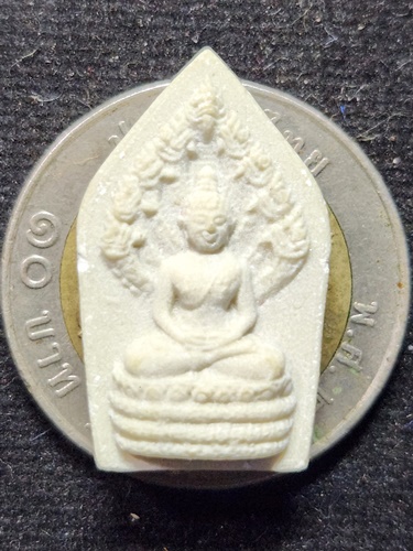 วัดเนินตามาก จ.ชลบุรี พระผงนาคปรก หลวงปู่ม่น เสาร์5