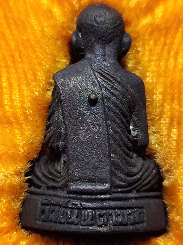 วัดเนินตามาก  ชลบุรี รูปเหมือน หลวงปู่ม่น รุ่นพิเศษ อุดกริ่ง พิมพ์ใหญ่