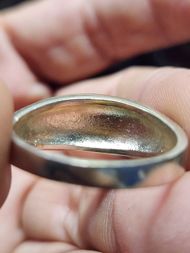 วัดโสธรวรารามวรวิหาร จังหวัดฉะเชิงเทรา  แหวนหลวงพ่อโสธร  ลายธงชาติ 