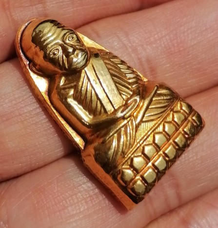 หลวงปู่ทวด วัดช้างให้ ปี 2508 พิมพ์หน้าวานร เนื้อกะไหล่ทอง จ.ปัตตานี เคาะเดียว(6)   