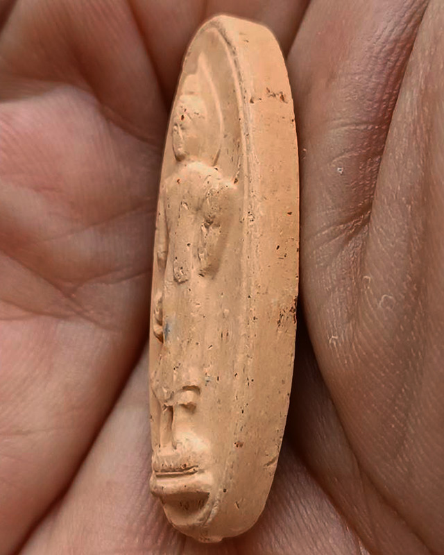 1.พระ 25 พุทธศตวรรษ เนื้อดินแร่ พิมพ์ยอดดัชนี พิมพ์นิยม หายากมาก