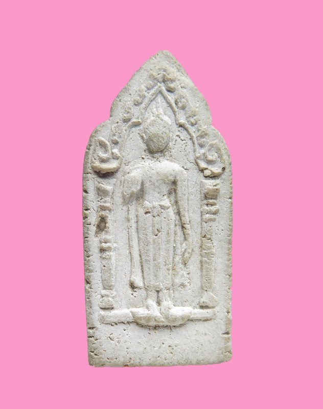 พระร่วง เนื้อผงผสมบางขุนพรหม วัดนครชื่นชุ่ม ปี 09