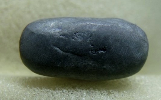 **เบาๆ**พระปิดตามหาลาภ หล่อเก่า เนื้อแร่ผสม ไม่ทราบที่**สวยๆ เชิญชมครับ